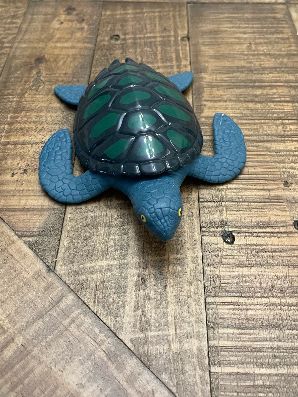 Life-Like Creatures Sea Turtle sensory fidget toy